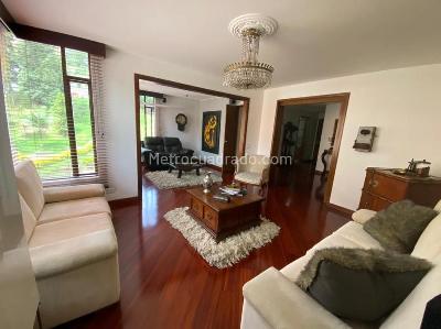 Apartamento de 2 alcobas en venta en La Carolina, Bogotá, 240 m² · foto 7 de 9