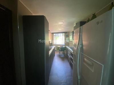 Apartamento de 2 alcobas en venta en La Carolina, Bogotá, 240 m² · foto 9 de 9