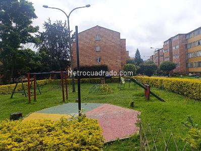 Apartamento de 3 alcobas en venta en Colseguros, Bogotá, 100 m² · foto 19 de 20