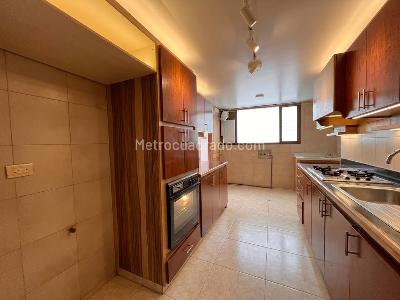 Apartamento de 3 alcobas en venta en Gratamira, Bogotá, 131 m² · foto 17 de 20