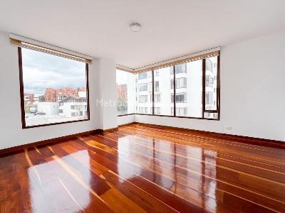 Apartamento de 3 alcobas en venta en Gratamira, Bogotá, 131 m² · foto 6 de 20