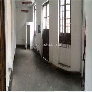 Casa de 5 alcobas en venta en La Candelaria, Bogotá, 450 m² · foto 8 de 9