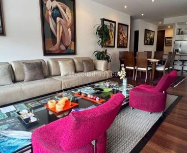 Apartamento de 3 alcobas en venta en Los Rosales, Bogotá, 380 m² · foto 8 de 13