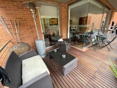 Apartamento de 3 alcobas en venta en Los Rosales, Bogotá, 380 m² · foto 2 de 13