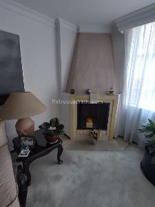 Apartamento de 4 alcobas en venta en Santa Barbara, Bogotá, 153 m² · foto 2 de 19