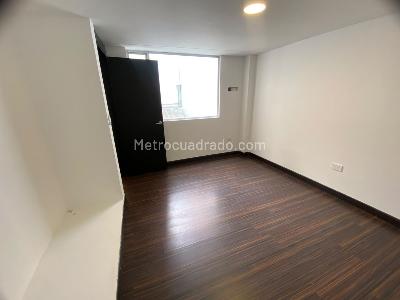 Casa de 3 alcobas en venta en Santa Barbara Central, Bogotá, 183 m² · foto 11 de 17