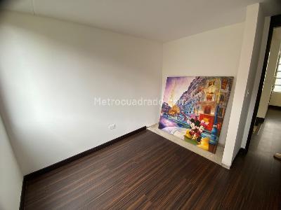 Casa de 3 alcobas en venta en Santa Barbara Central, Bogotá, 183 m² · foto 12 de 17