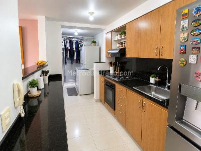 Apartamento de 3 alcobas en venta en Nuevo Salitre, Bogotá, 92 m² · foto 2 de 13
