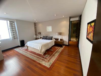 Apartamento de 2 alcobas en venta en Los Rosales, Bogotá, 210 m² · foto 7 de 16