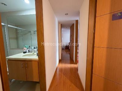 Apartamento de 3 alcobas en venta en Entrecedros, Bogotá, 92 m² · foto 6 de 19