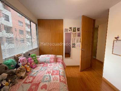 Apartamento de 3 alcobas en venta en Entrecedros, Bogotá, 92 m² · foto 7 de 19