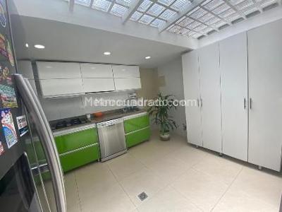 Casa de 3 alcobas en arriendo en Cedro Golf, Bogotá, 142 m² · foto 8 de 10