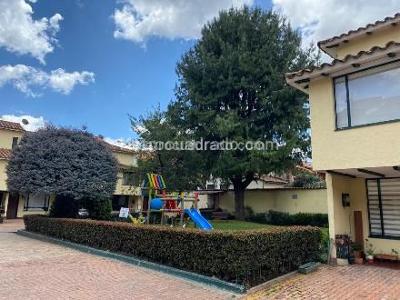 Casa de 3 alcobas en arriendo en Cedro Golf, Bogotá, 142 m² · foto 9 de 10