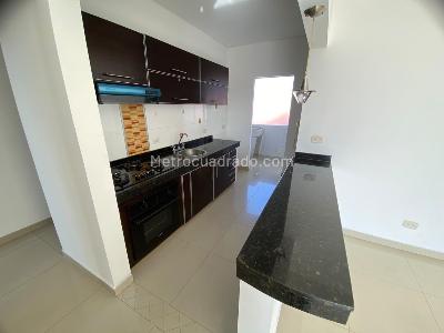Apartamento de 2 alcobas en arriendo en Morelia, Bogotá, 78 m² · foto 2 de 13