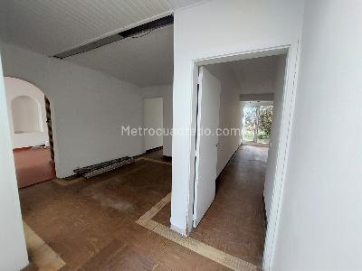 Casa de 5 alcobas en venta en Cedritos Lisboa, Bogotá, 250 m² · foto 6 de 19