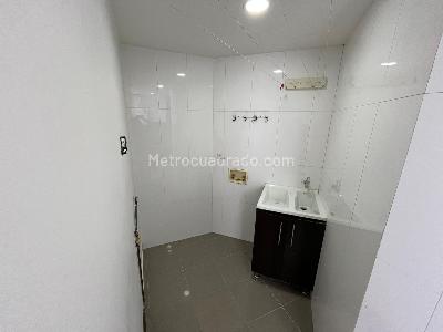 Apartamento de 3 alcobas en venta en Molinos Norte, Bogotá, 128 m² · foto 13 de 16