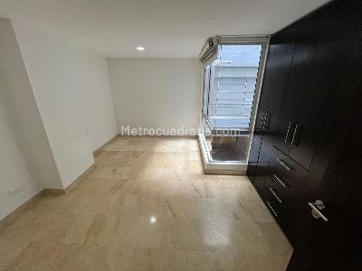 Apartamento de 3 alcobas en venta en Molinos Norte, Bogotá, 128 m² · foto 9 de 16