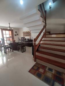 Casa de 5 alcobas en venta en Avenida Chilacos, Chía, 259 m² · foto 9 de 20