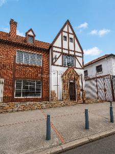 Casa de 5 alcobas en venta en Chapinero Alto, Bogotá, 192 m² · foto 2 de 20