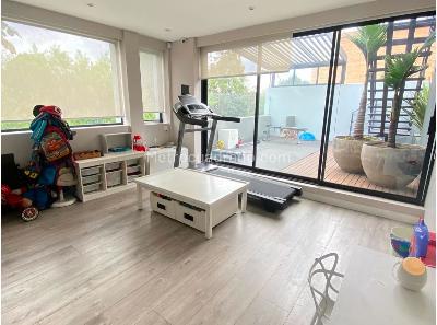Casa de 3 alcobas en venta en Santa Barbara Alta, Bogotá, 600 m² · foto 2 de 14