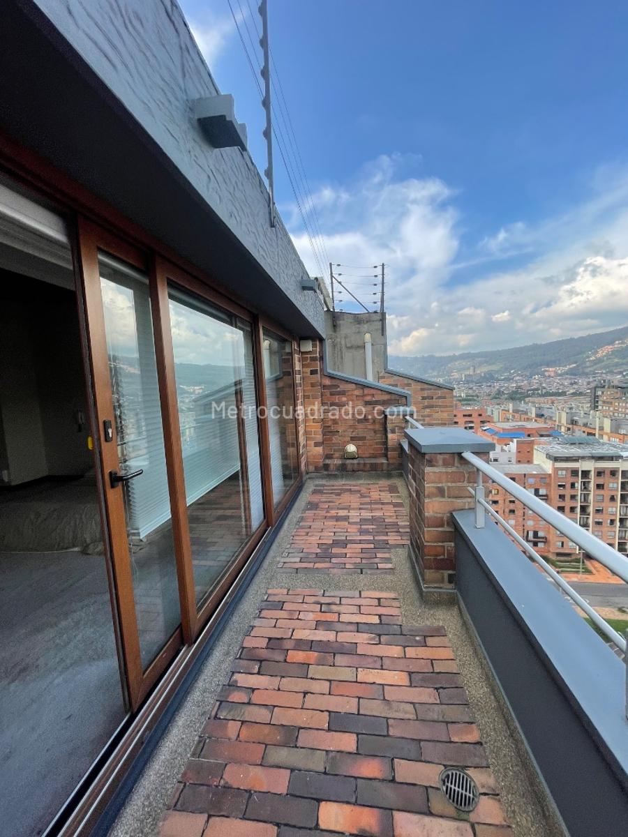 Apartamento en Venta  CEDRITOS CEDRO GOLF