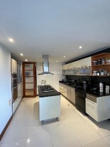Apartamento en venta en Chico Reservado Chico, Bogotá · foto 15 de 19