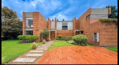 Casa de 3 alcobas en venta en Hacienda San Simon, Bogotá, 336 m² · foto 14 de 17