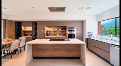 Casa de 3 alcobas en venta en Hacienda San Simon, Bogotá, 336 m² · foto 5 de 17