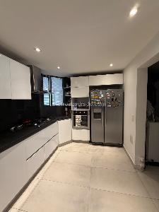 Apartamento de 3 alcobas en venta en Chico San Patricio, Bogotá, 120 m² · foto 16 de 20