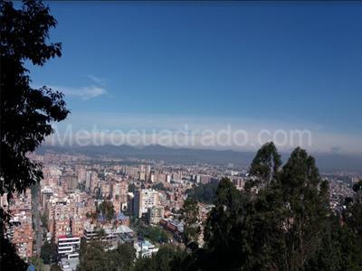 Apartamento de 3 alcobas en venta en Sierras De Moral, Bogotá, 220 m² · foto 3 de 16