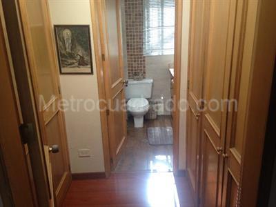 Apartamento en venta en Santa Barbara Central, Bogotá · foto 11 de 15
