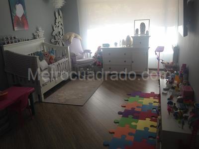 Apartamento de 3 alcobas en venta en Sierras Del Moral, Bogotá, 220 m² · foto 15 de 20