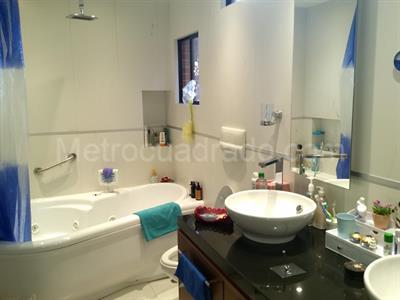 Apartamento de 3 alcobas en venta en Sierras Del Moral, Bogotá, 191 m² · foto 12 de 20