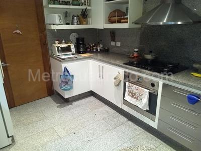 Apartamento de 3 alcobas en venta en Sierras Del Moral, Bogotá, 191 m² · foto 11 de 19