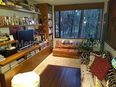 Apartamento de 3 alcobas en venta en Sierras Del Moral, Bogotá, 191 m² · foto 9 de 19