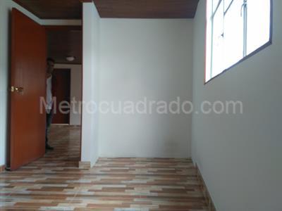 Apartamento de 3 alcobas en venta en Centro Fontibon, Bogotá, 54 m² · foto 16 de 17