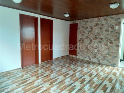 Apartamento de 3 alcobas en venta en Centro Fontibon, Bogotá, 54 m² · foto 3 de 17