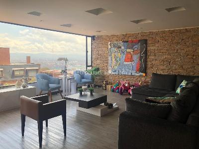 Apartamento de 3 alcobas en venta en Altos De Chico, Bogotá, 200 m² · foto 12 de 16