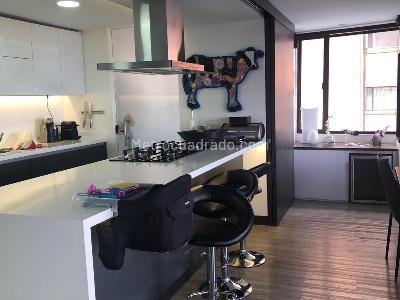 Apartamento de 3 alcobas en venta en Altos De Chico, Bogotá, 200 m² · foto 15 de 16