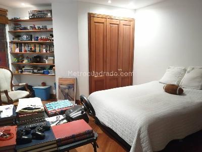 Apartamento de 4 alcobas en venta en Chico Los Rosales, Bogotá, 375 m² · foto 13 de 17
