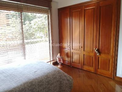 Apartamento de 4 alcobas en venta en Chico Los Rosales, Bogotá, 375 m² · foto 9 de 17