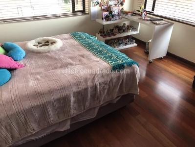 Apartamento de 4 alcobas en venta en Rosales Bella Vista, Bogotá, 305 m² · foto 13 de 20