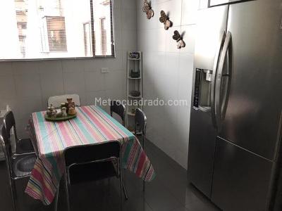 Apartamento de 4 alcobas en venta en Rosales Bella Vista, Bogotá, 305 m² · foto 8 de 20