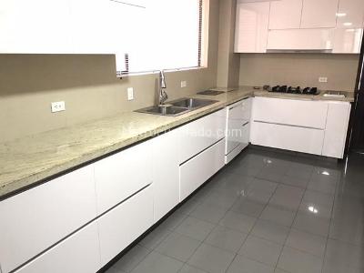 Apartamento de 4 alcobas en venta en Rosales Bella Vista, Bogotá, 305 m² · foto 9 de 20
