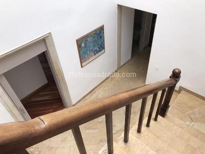 Apartamento de 4 alcobas en venta en Chapinero Alto Emaus, Bogotá, 300 m² · foto 18 de 20