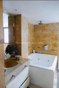 Apartamento en venta en Los Rosales, Bogotá · foto 8 de 9
