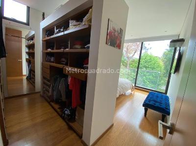 Apartamento de 2 alcobas en venta en Calleja Alta, Bogotá, 101 m² · foto 10 de 18
