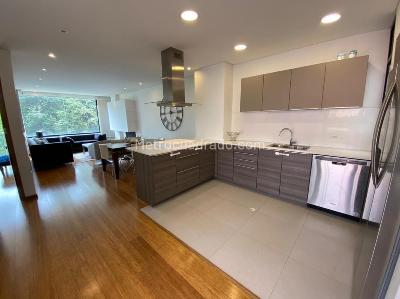 Apartamento de 2 alcobas en venta en Calleja Alta, Bogotá, 101 m² · foto 7 de 18