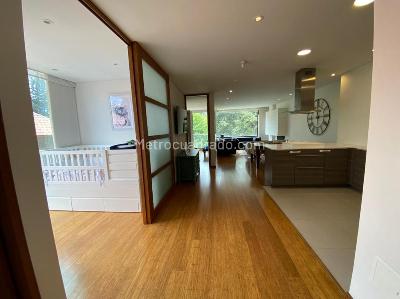 Apartamento de 2 alcobas en venta en Calleja Alta, Bogotá, 101 m² · foto 3 de 18