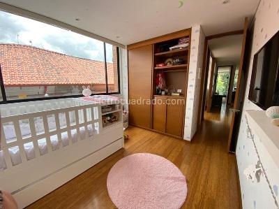 Apartamento de 2 alcobas en venta en Calleja Alta, Bogotá, 101 m² · foto 17 de 18